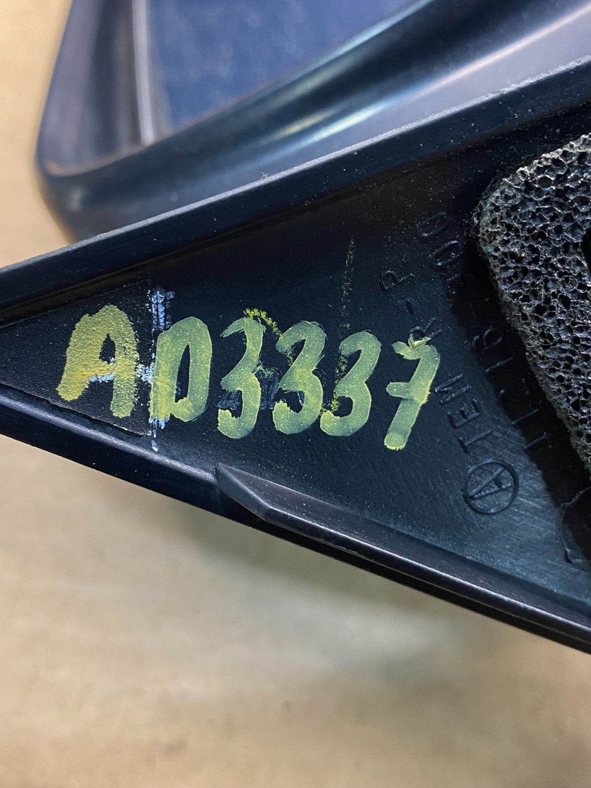2000 to 2004 Subaru Legacy Right Passenger RH Door Mirror AD3337 DG12