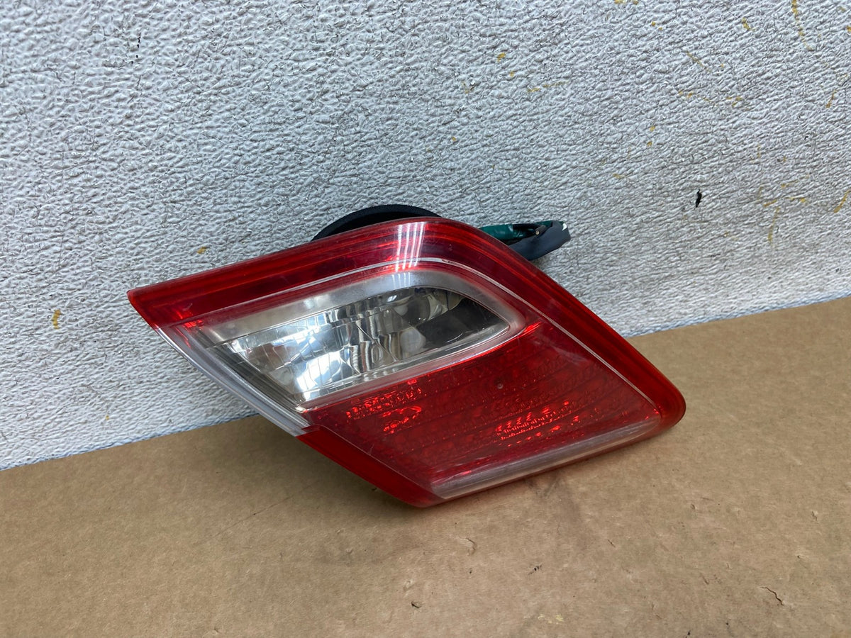 2007 2008 2009 Toyota Camry Left Driver Tail Light Trunk Lid Inner AI3388 LK2