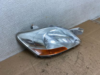 2007 2008 2009 Toyota Yaris Right Passenger RH Halogen Headlight Oem Z1065 DW2