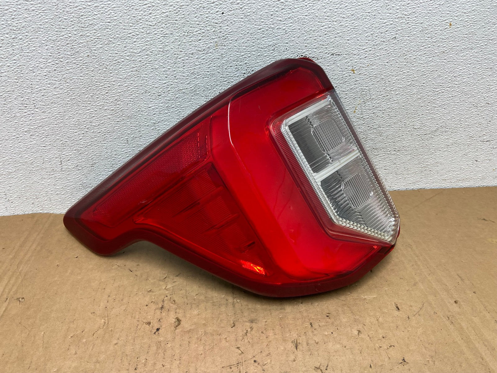 2020 2021 2022 2023 Ford Explorer Left Driver Lh Side Tail light AD3208 LK0