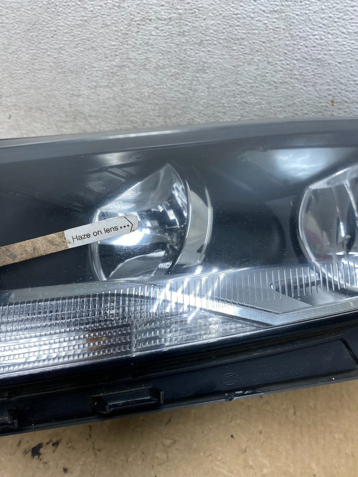2012 to 2018 Volkswagen Tiguan Left Driver LH Halogen Headlight AF9781 DW3
