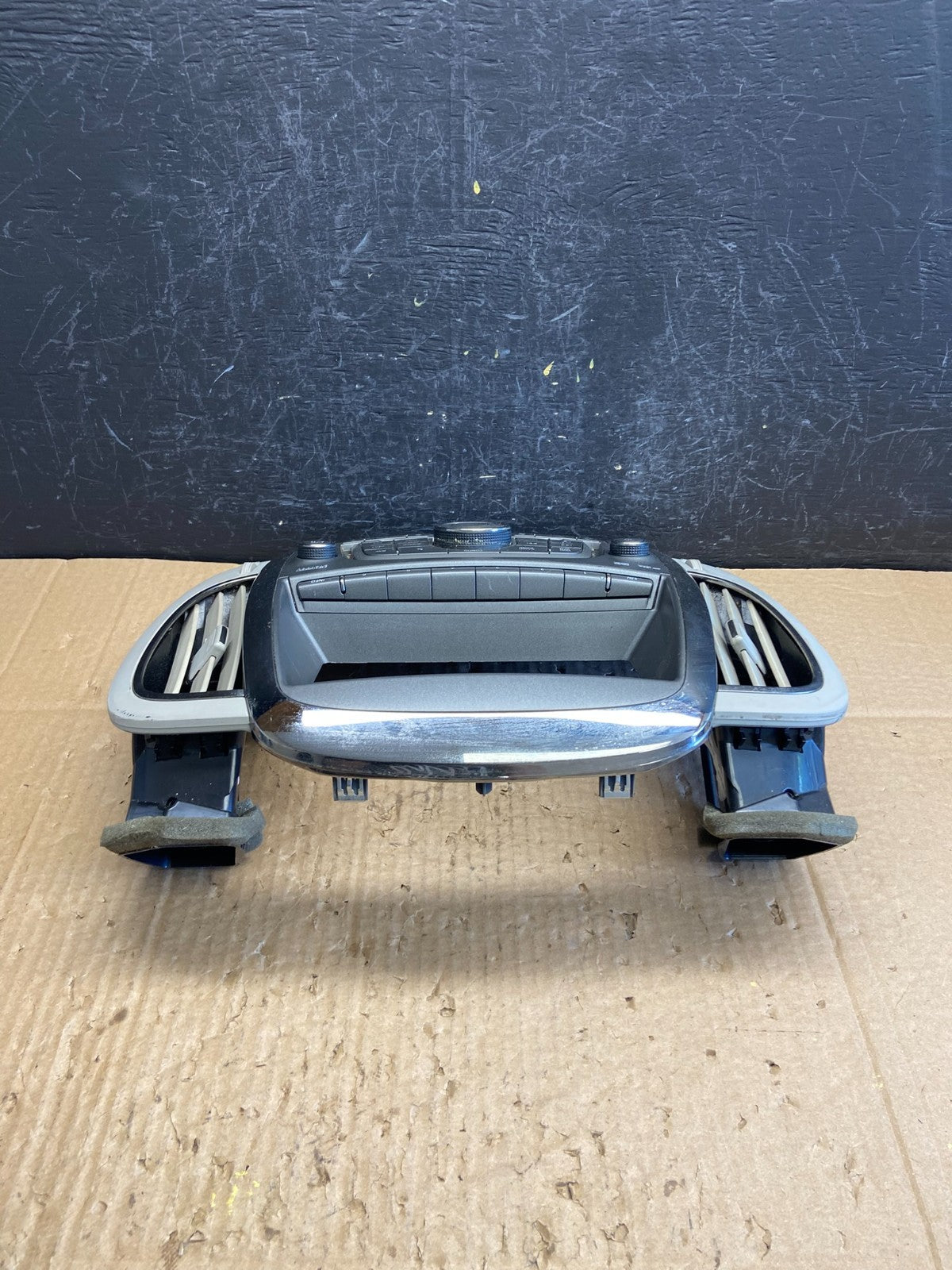 2010-2012 Buick Lacrosse Radio Climate Temperature Control Panel AC9655 DG3
