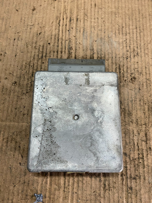 2003 Ford Van E350 E450 Engine Control Module Unit ECU Q0761 DG0