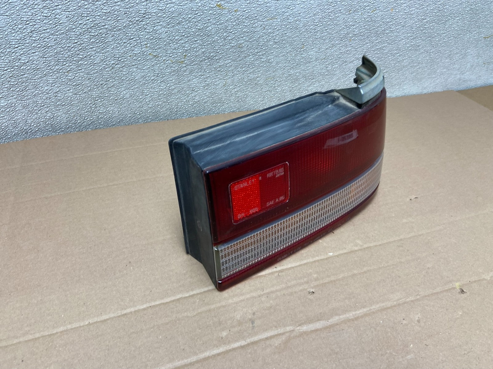 1988 to 1989 Mazda 626 Sedan Right Passenger RH Side Tail Light AA8611 DW2