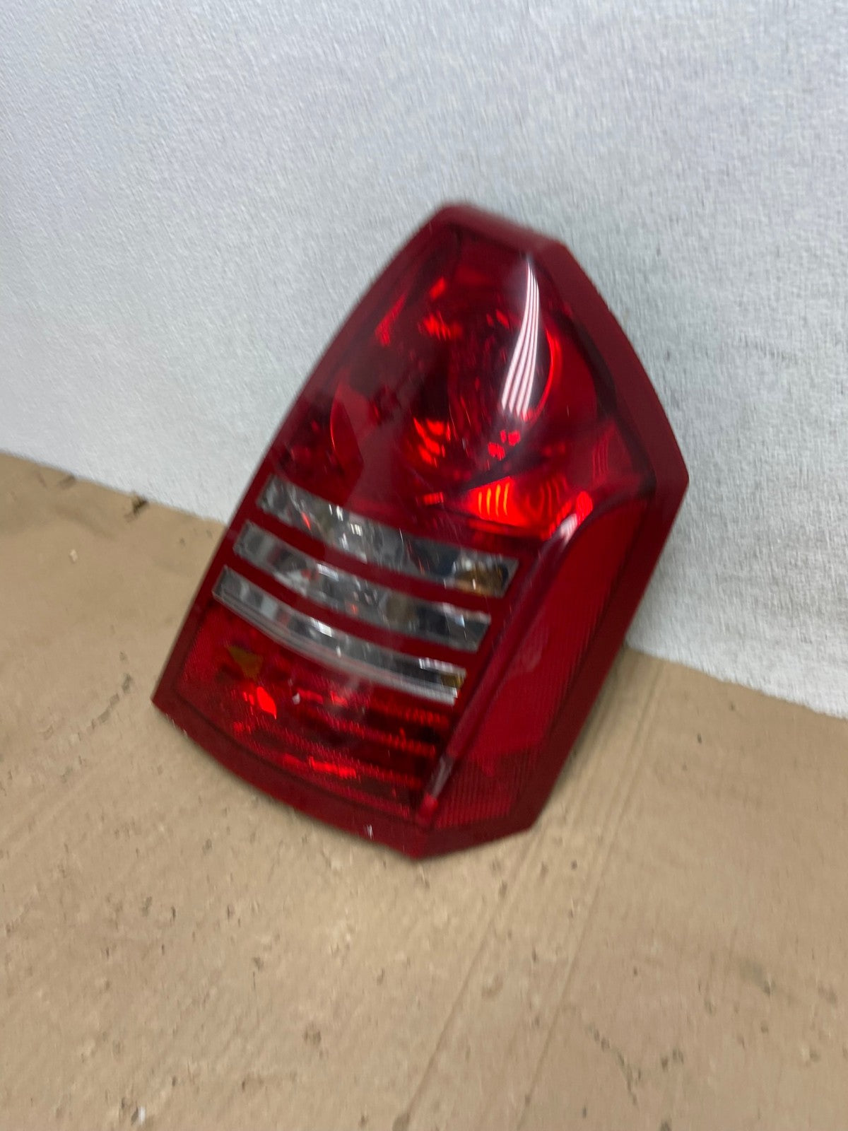2005 2006 2007 Chrysler 300 Right Passenger Rh Side Tail Light AE9277 LK1