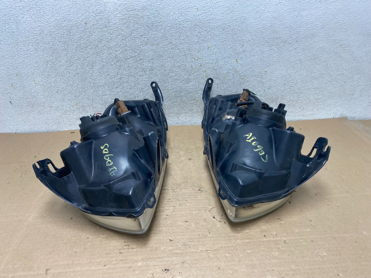 2001 2002 2003 2004 Mazda Tribute Left+Right Side Set Headlights AI0905 DW12