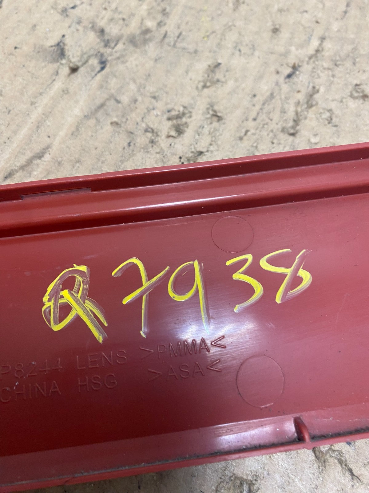 2009 2010 2011 Nissan Cube Center Rear Tail Light Q79387