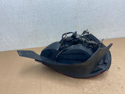 1998-2003 Ford Crown Victoria Right Passenger Rh Side Tail Light Oem N7990 DW3