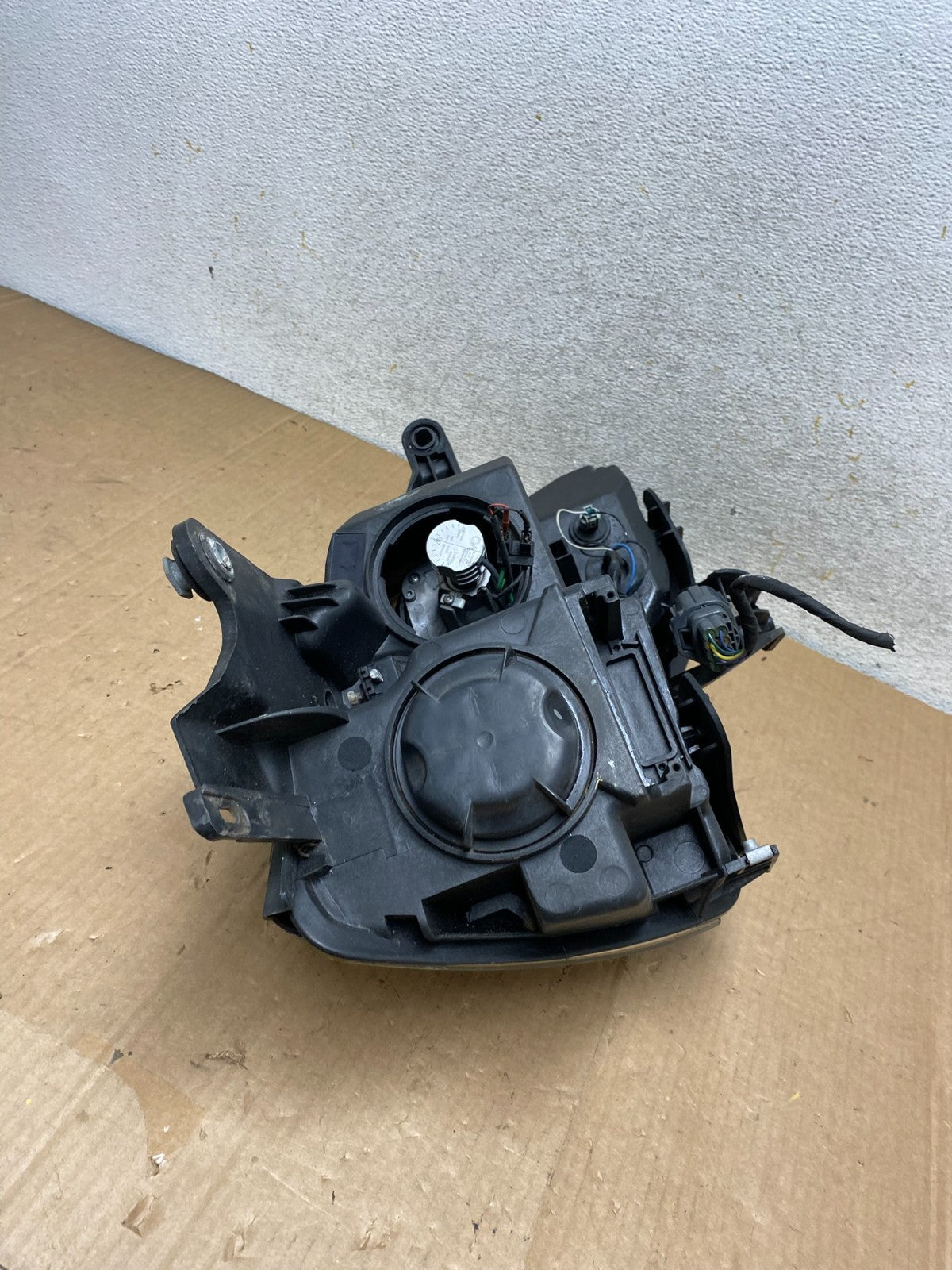 2007 to 2012 Gmc Acadia Halogen Headlight Left Driver LH Side AI9067 DW7