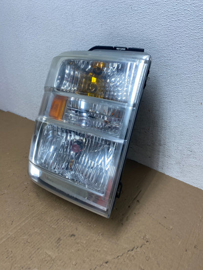 2008-2014 Ford Econoline E150 E250 E350 Right Passenger Headlight AD8004 DW1