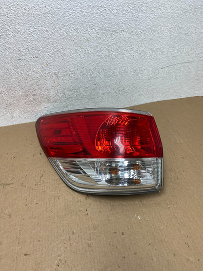2013 to 2016 Nissan Pathfinder Left Driver Lh Side Tail light AD6493 DW0