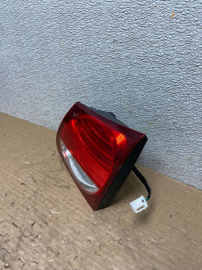 2006-2011 Lexus GS350 GS430 GS450H Right Passenger Inner Tail Light AB4799 LK1