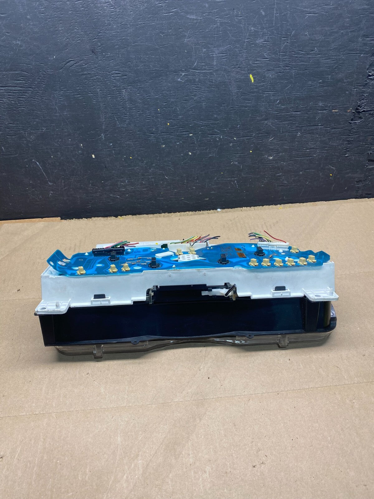 2001 - 2002 Ford Econoline E250 E350 Van Speedometer Instrument Cluster J9646 PS8