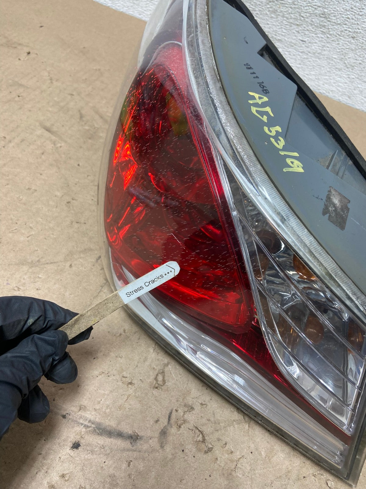2011 - 2015 Hyundai Sonata Hybrid Left Driver LH Tail Light AG5319 LK3