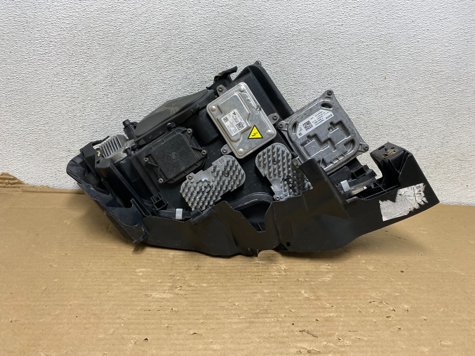 2011-2013 BMW 3-Series Coupe 335i Right Passenger Headlight Xenon AFS AG9232 DW11