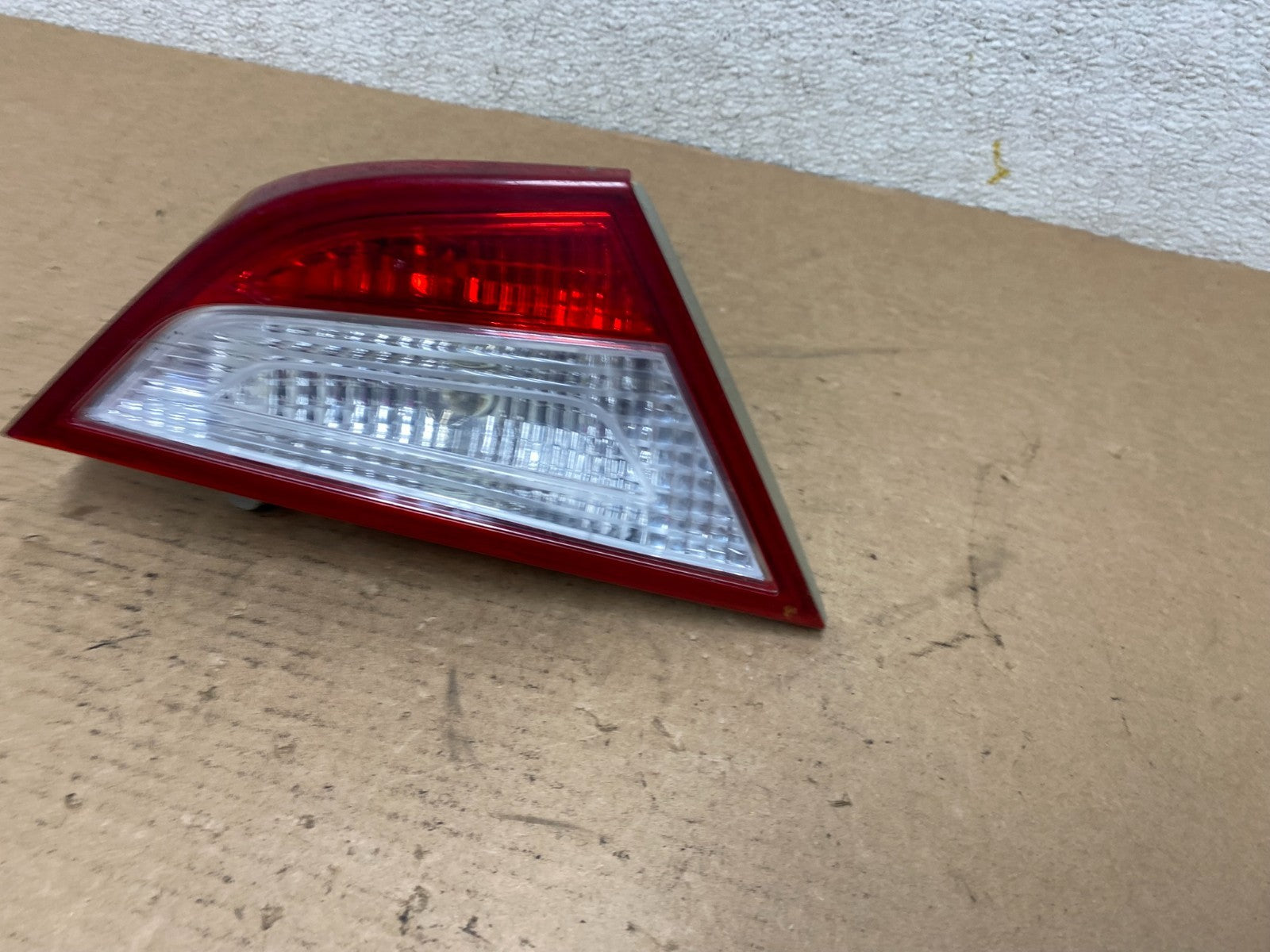 2011 2012 2013 2014 Hyundai Sonata Left Driver Inner Tail Light Oem O9795 DW1