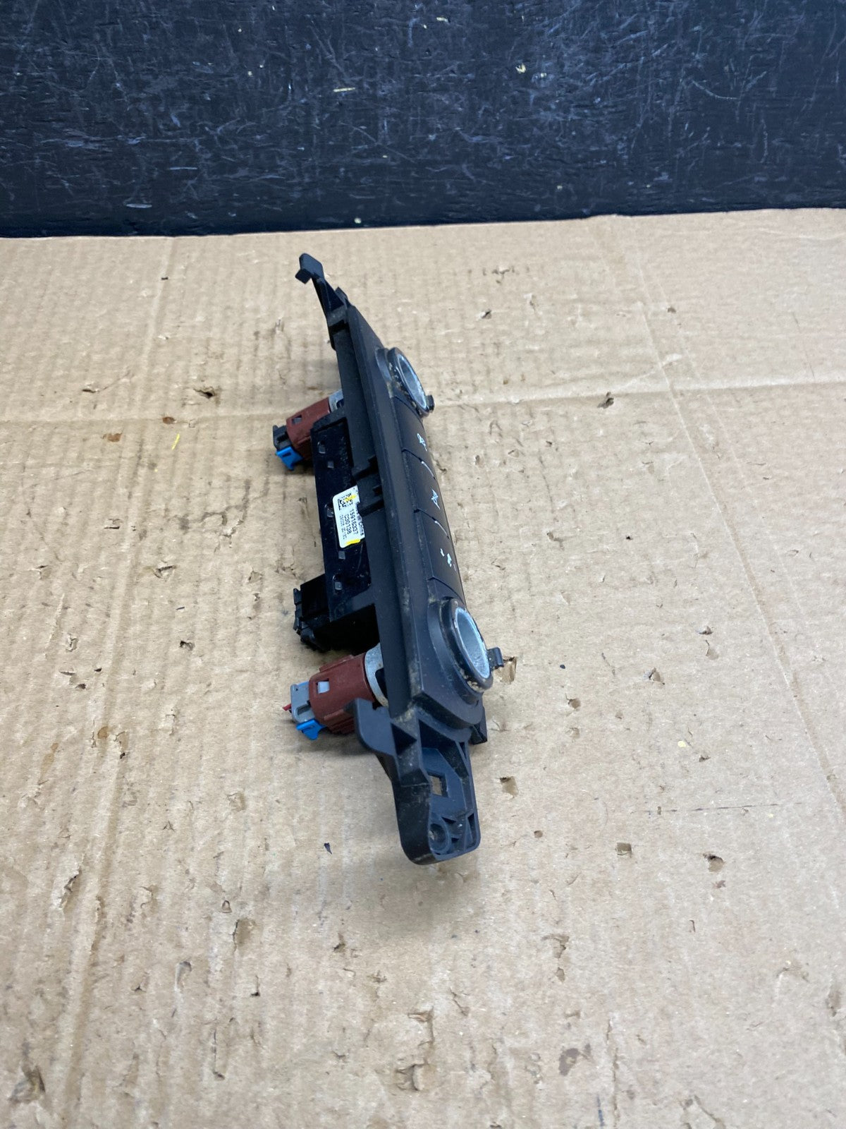 2007 - 2014 Chevrolet Tahoe Yukon Pedal Traction Control Switch AC9572 DG1