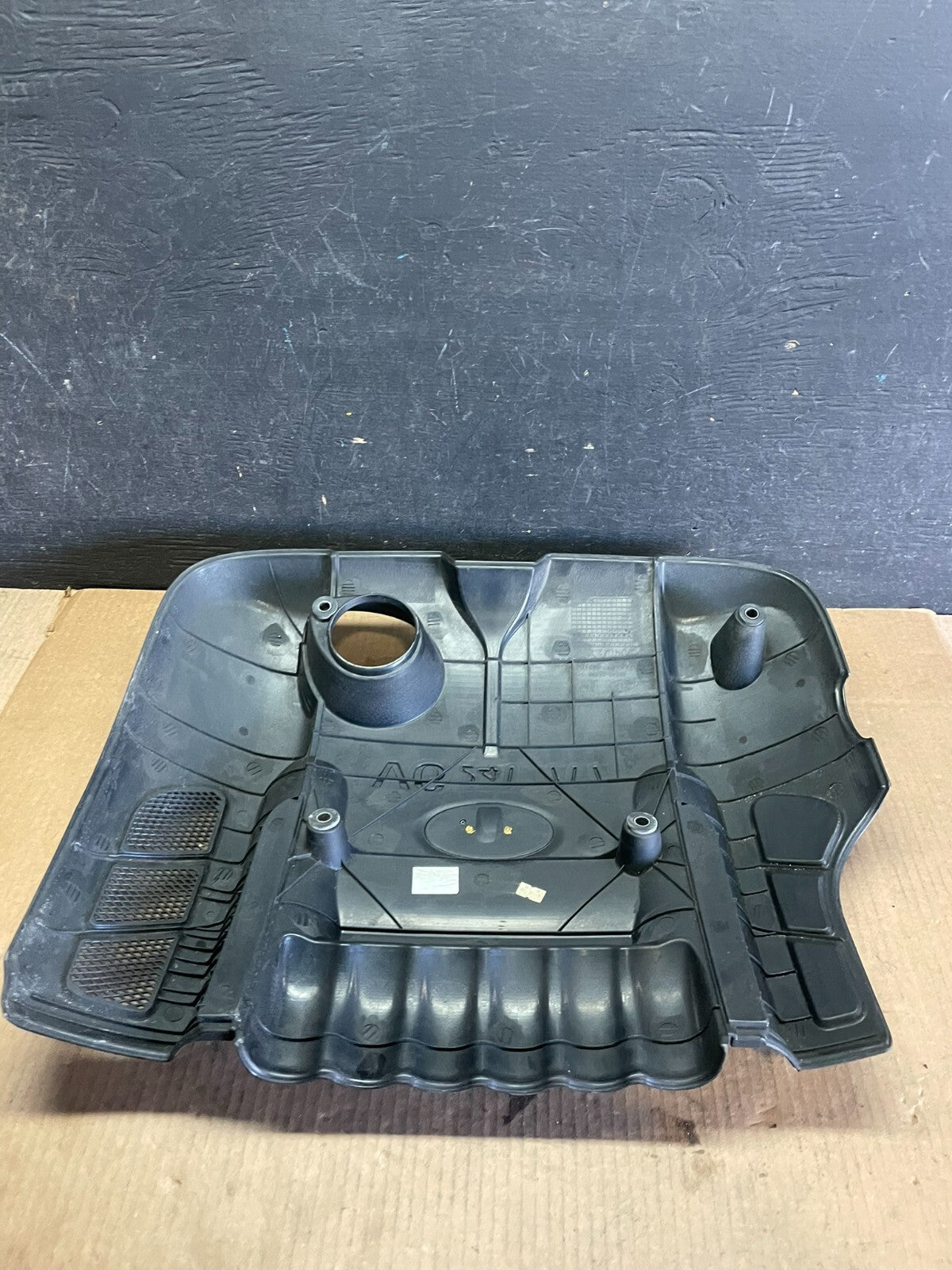2007 - 2008 Kia Optima Rondo 2.7L V6 Engine Motor Cover j7400 PS5