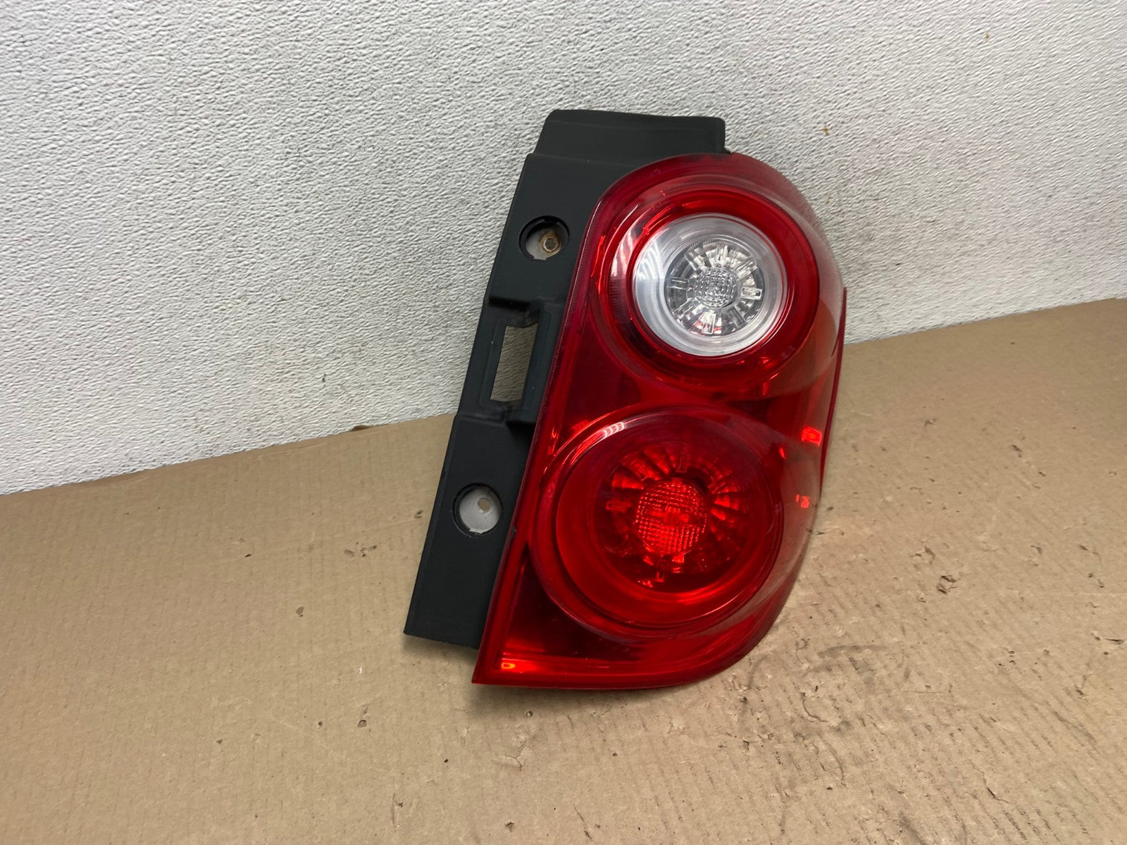 2010 to 2015 Chevrolet Equinox Right Passenger Rh Side Tail Light AG5947 LK2