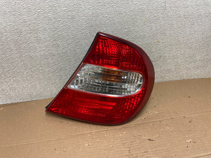 2002 2003 2004 Toyota Camry Tail Light Right Passenger Rh Side TYC AB1345 LK0