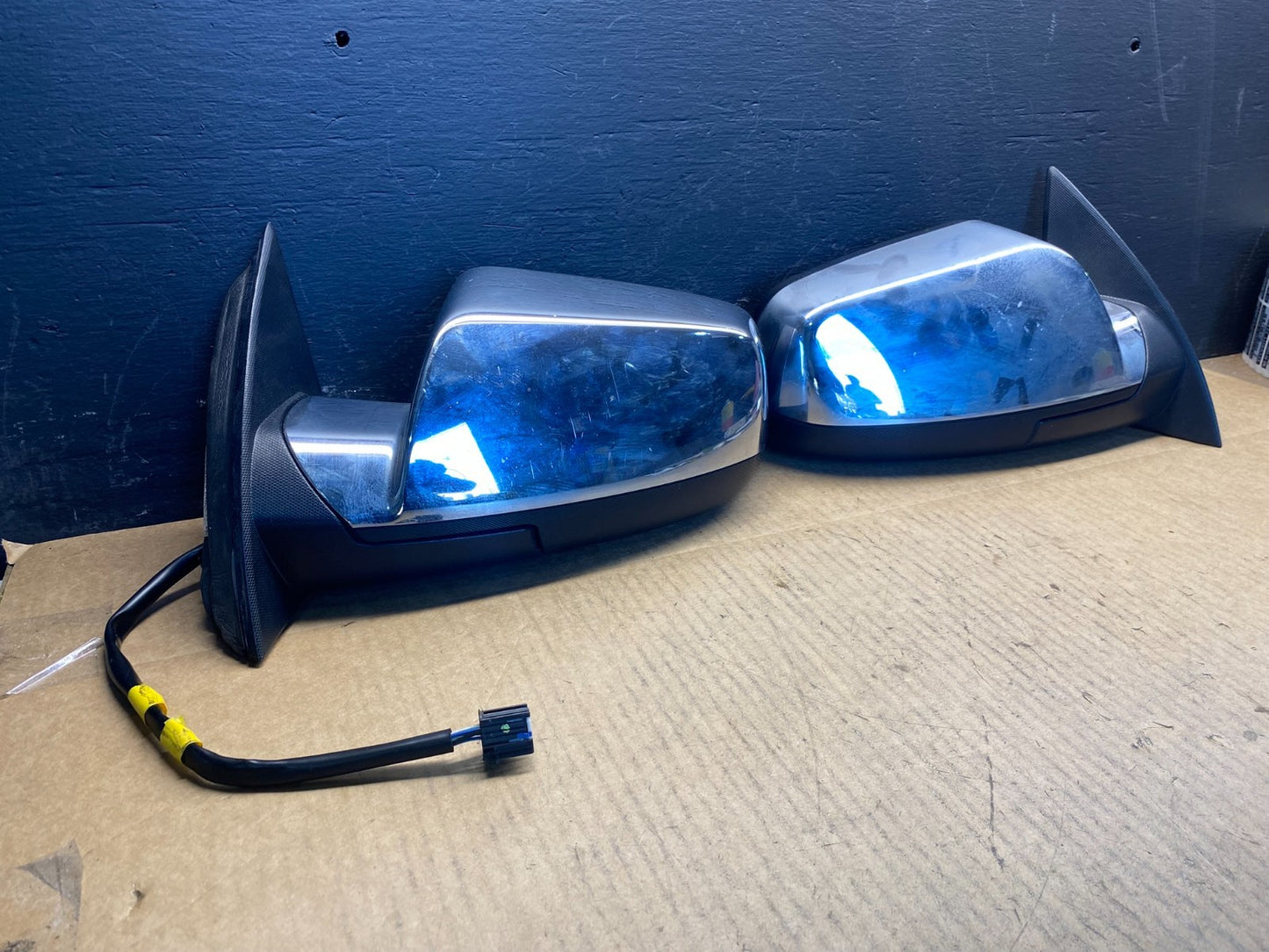 2011 to 2017 Chevrolet Equinox Left + Right Side View Door Mirror AC2864 DW2