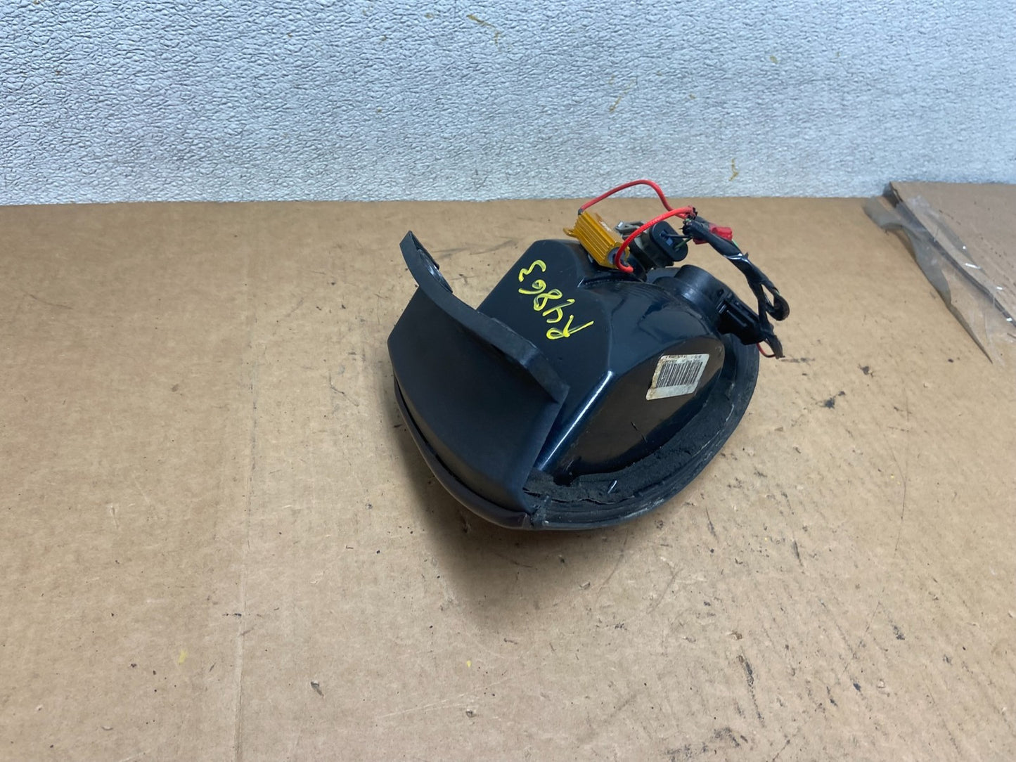 1998 - 1999 Ford Taurus Wagon Sedan Left Driver Side Tail Light Oem R4863 DW6