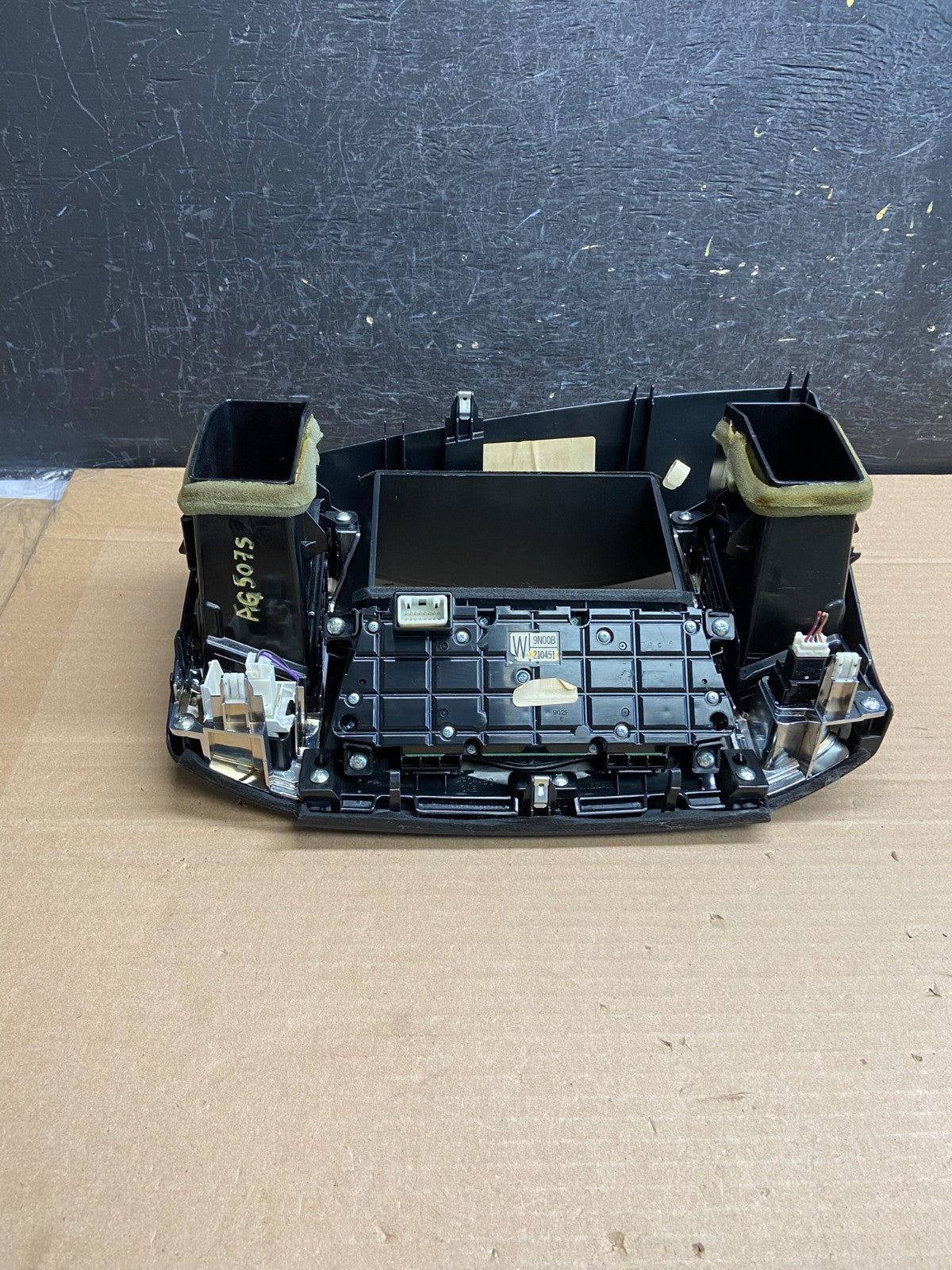 2009-2014 Nissan Maxima Center Console Climate Control Radio Bezel AG5075 DG4