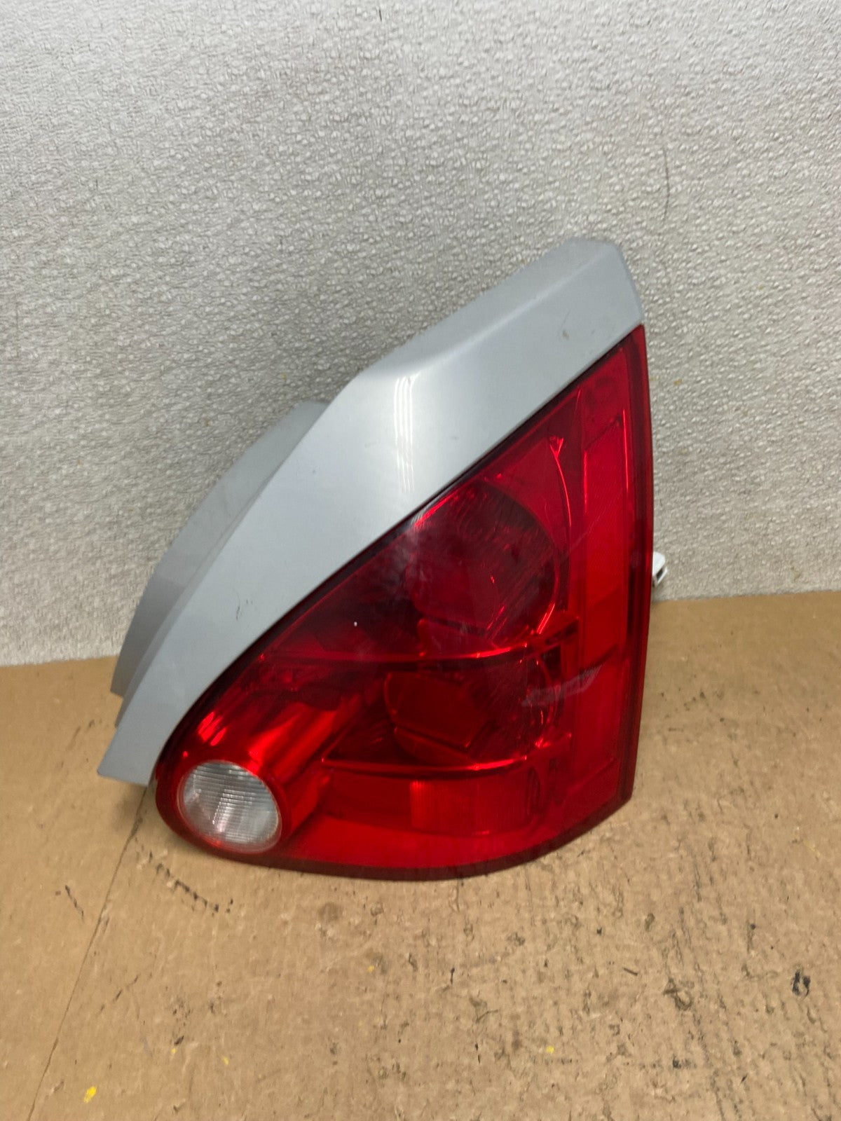 2004 2005 2006 2007 2008 Nissan Maxima Right Passenger Tail Light Oem Z9358 DW0