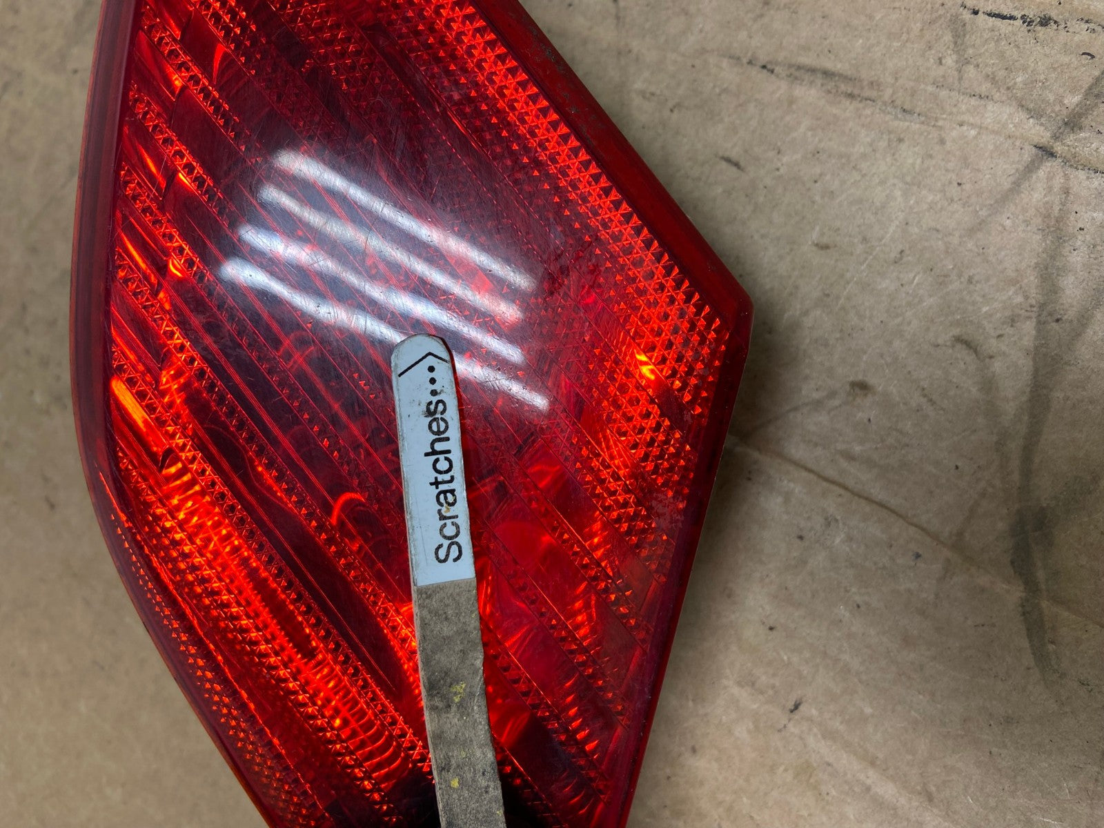 2003 to 2004 Toyota Avalon Left Driver LH Side Inner Tail Light AD6323 LK3