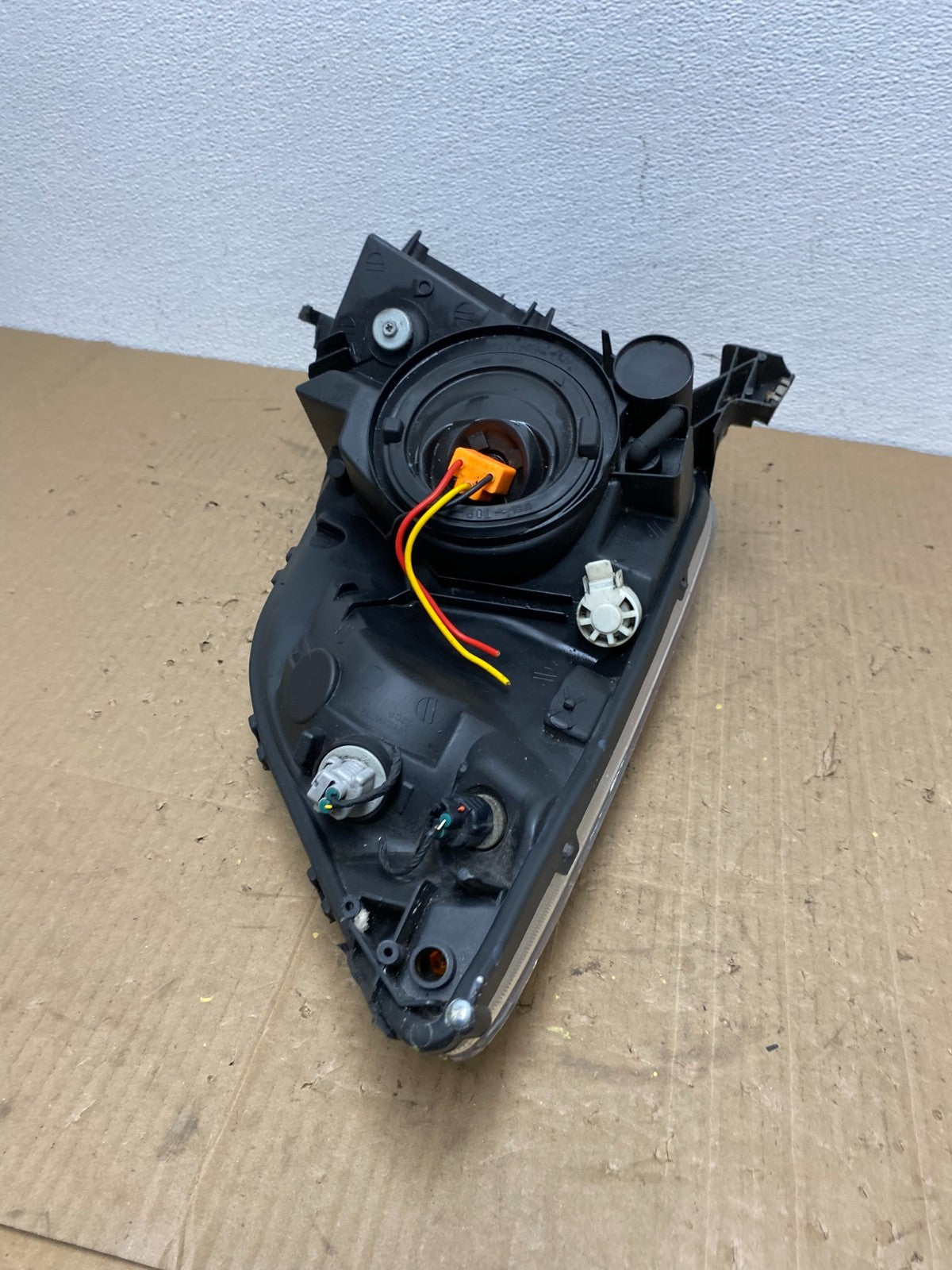 2006-2009 Toyota Prius Left Driver LH Side Blue Headlight Halogen AC0359 DW9