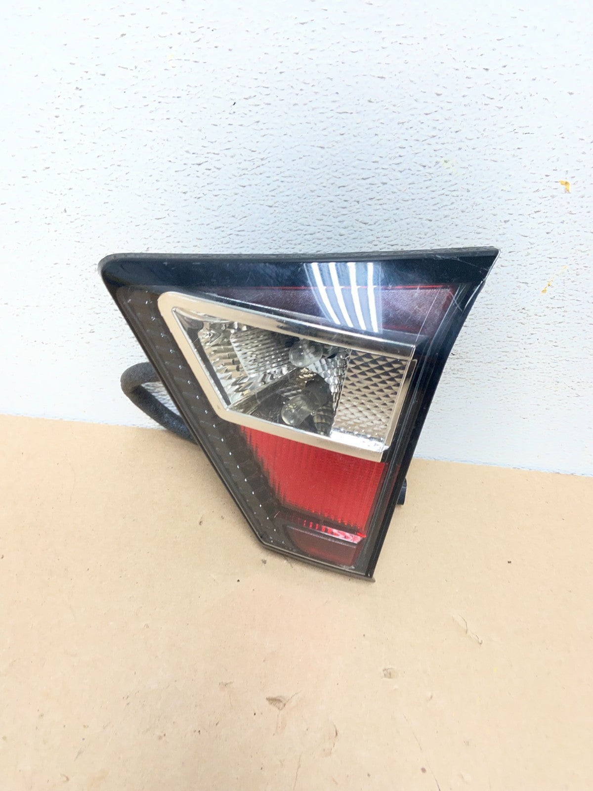 2017 2018 2019 Ford Escape Right Passenger RH Inner Tail Light AG40770