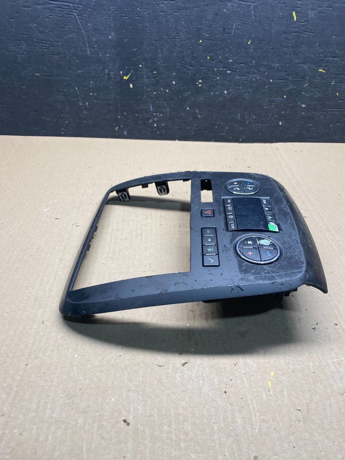 2008 to 2012 Buick Enclave AC Heater Climate Control Unit Q6916 DG4