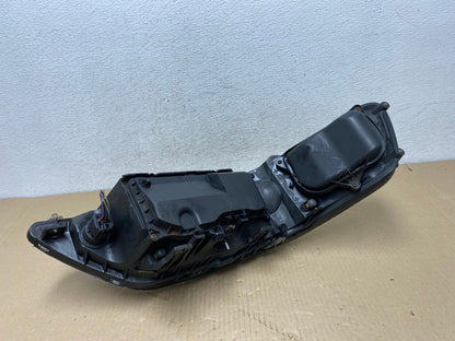 2005 to 2011 Lincoln Town Car Left Driver LH Side Headlight AE9502 LK5