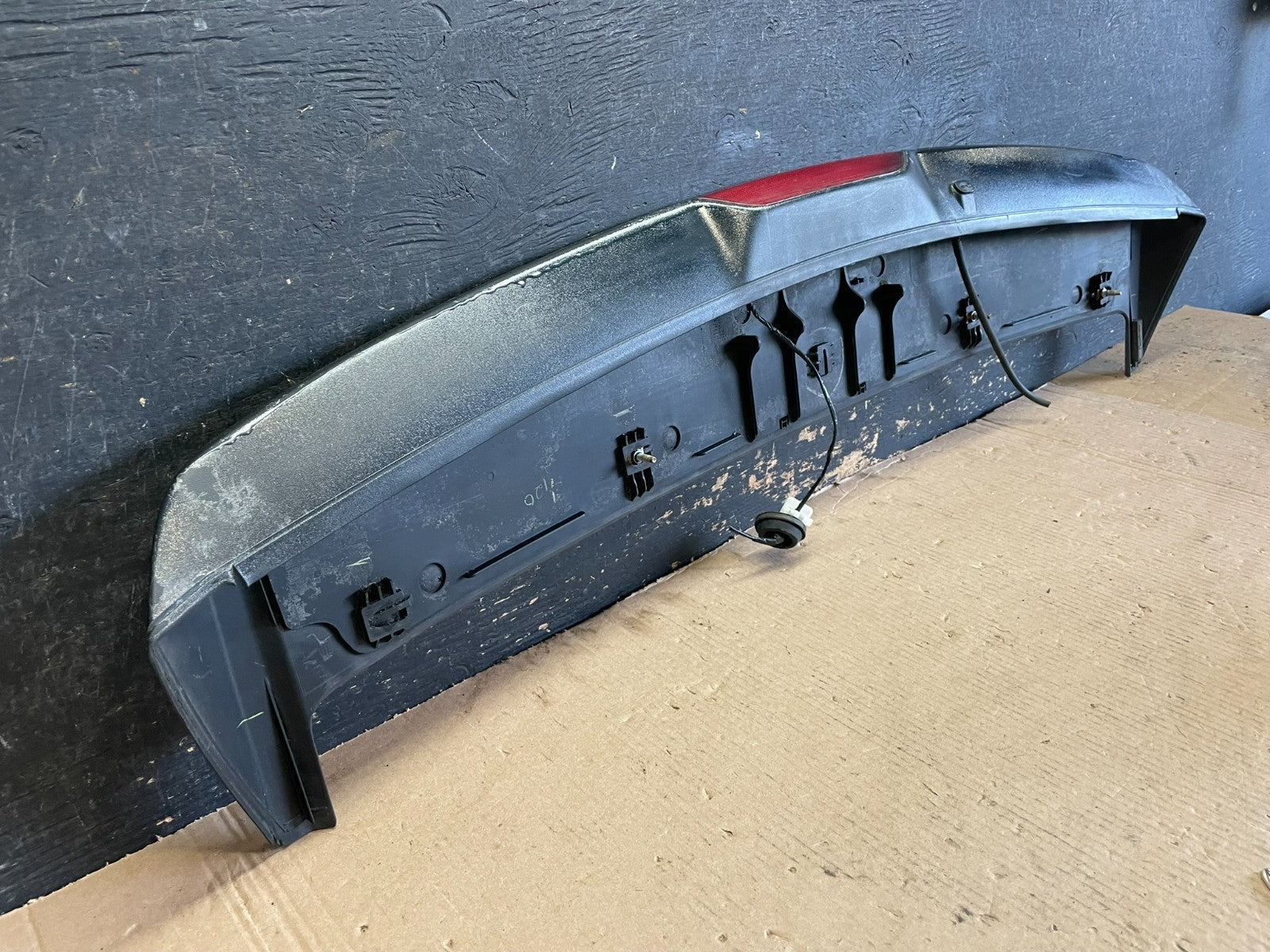2007 to 2012 Dodge Caliber Rear Trunk Spoiler AA2138 DG9