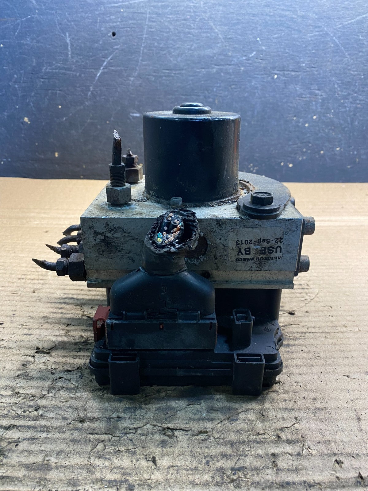 Wabco ABS Pump Hydraulic W/ Module P/N 4460470002 AA3336 DG2