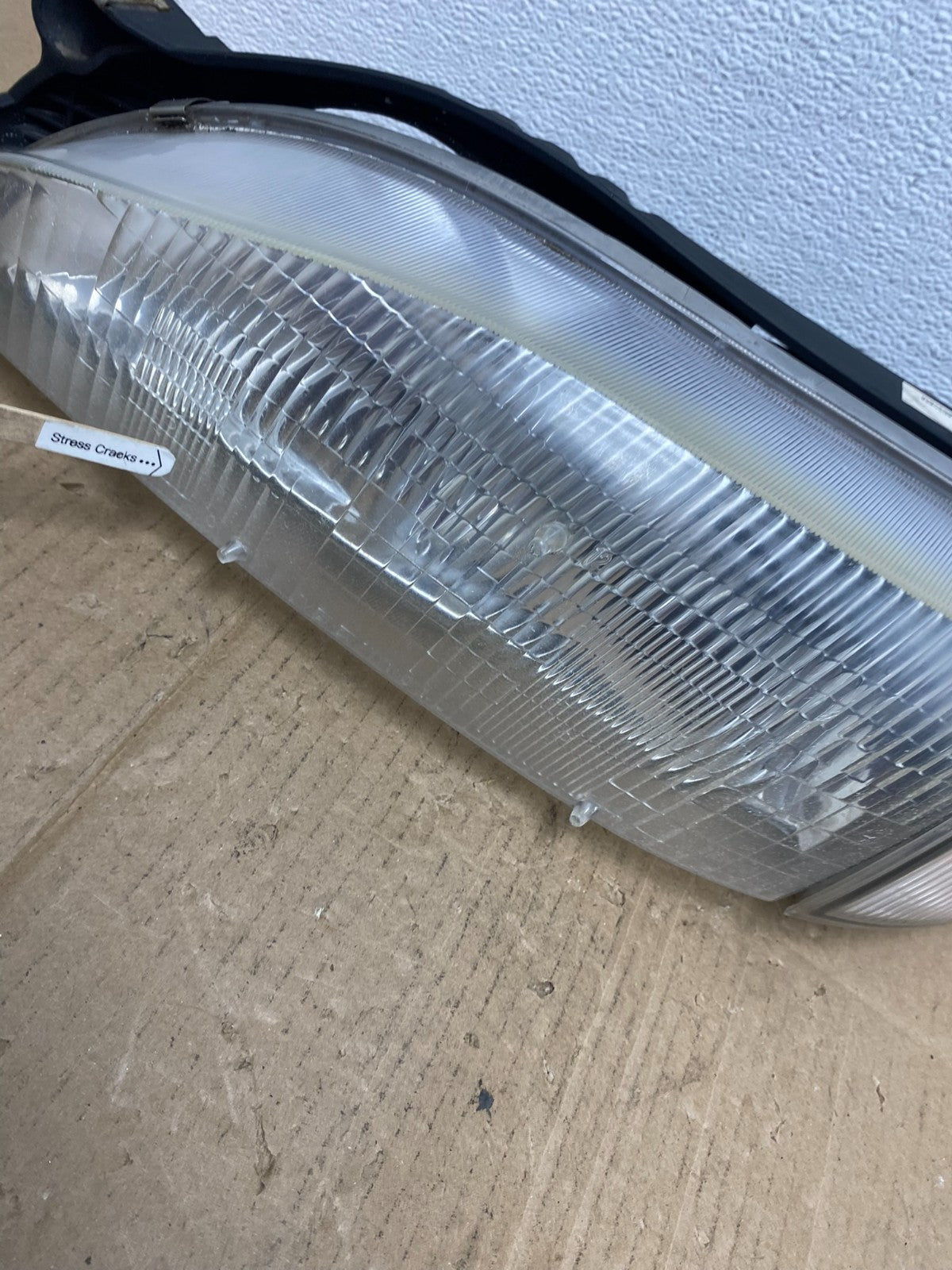 1995 to 1996 Toyota Camry Left LH Side Headlight OEM AB8177 DW4