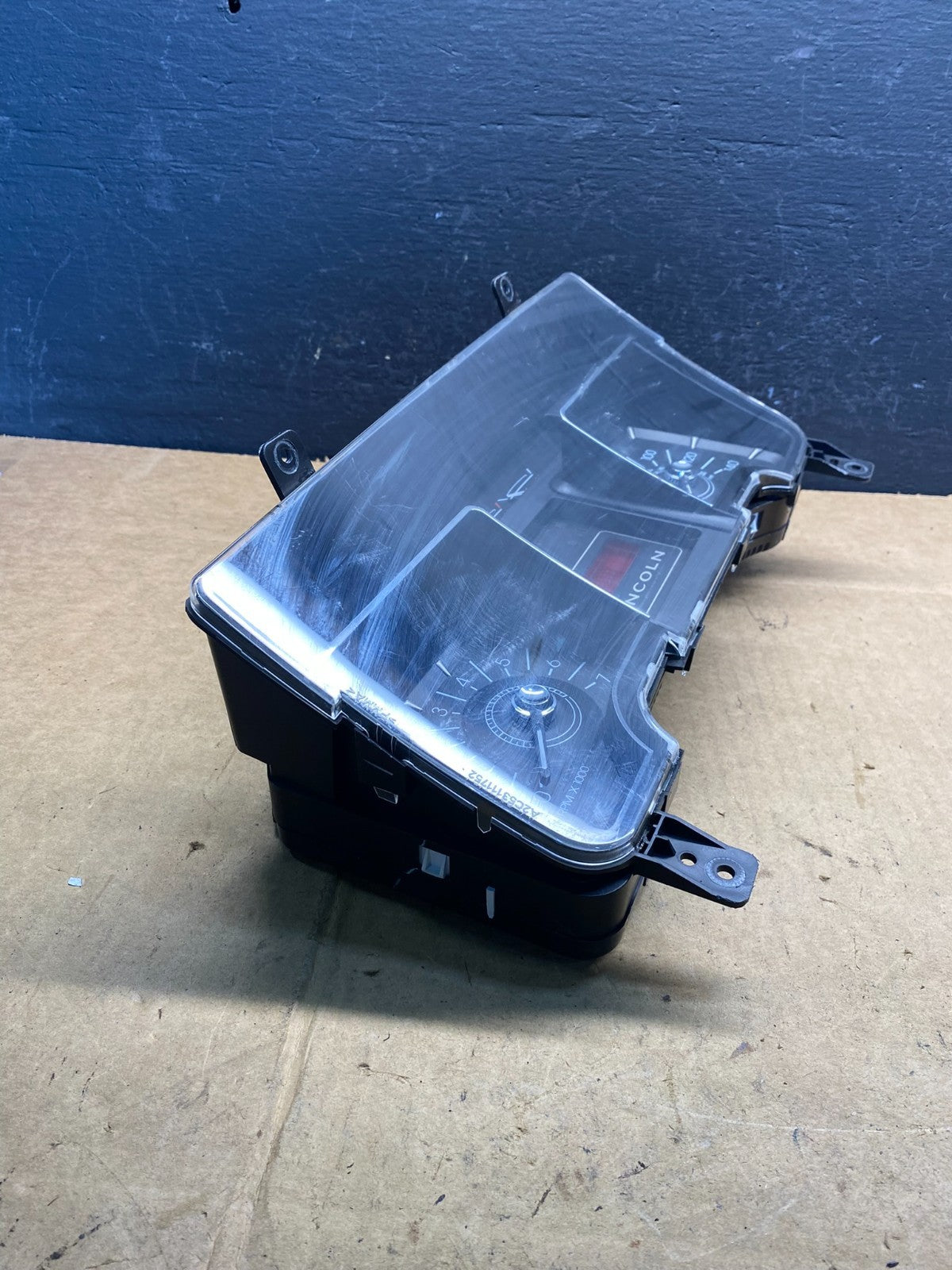 2007 to 2008 Lincoln Navigator Speedometer Gauge Cluster AD3710 DW1