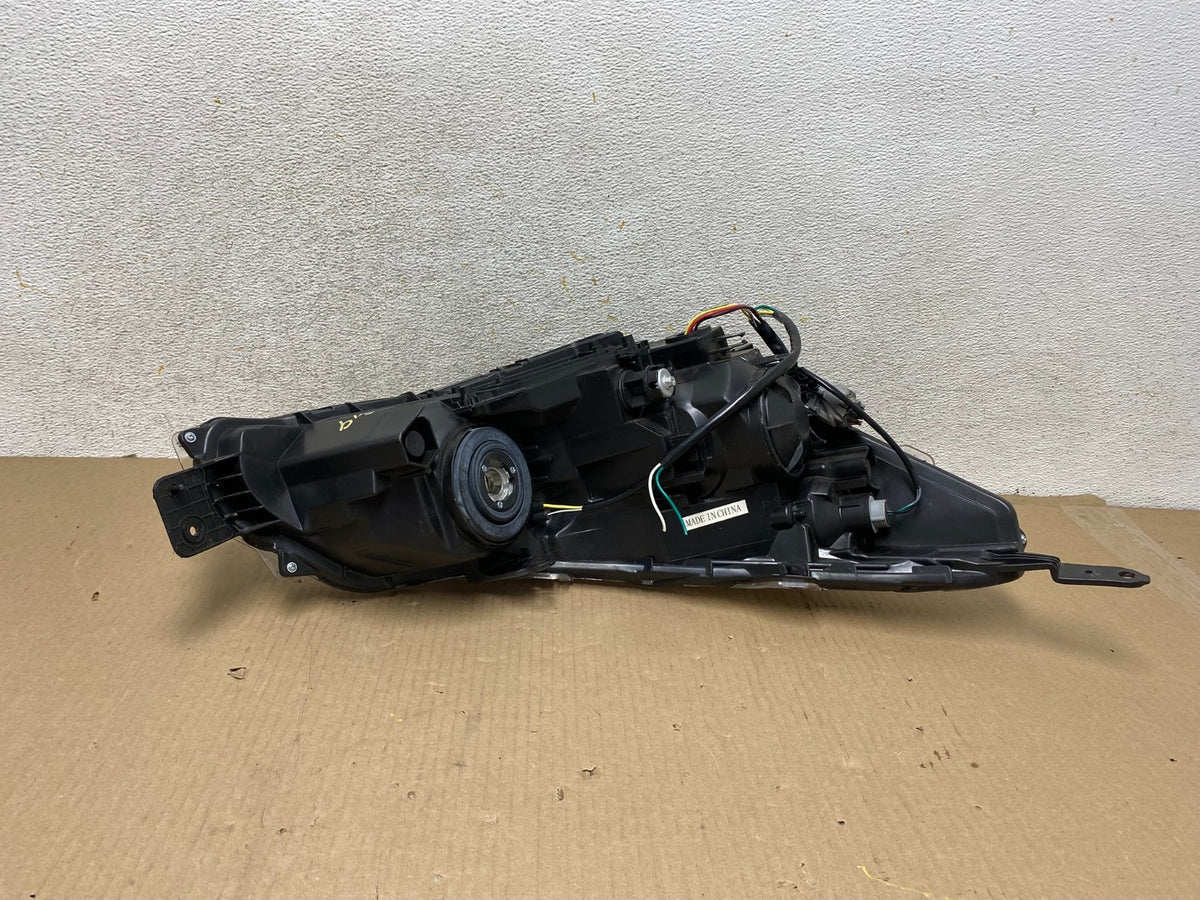 2010 2011 2012 Subaru Legacy Outback Left Driver Xenon Headlight AH5729 DW7
