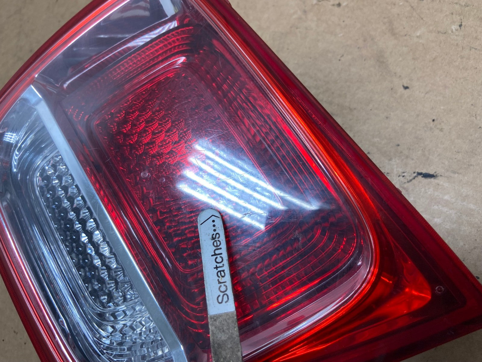 2013-2016 Chevrolet Malibu Right Passenger Rh Inner Tail Light AE3093 LK3