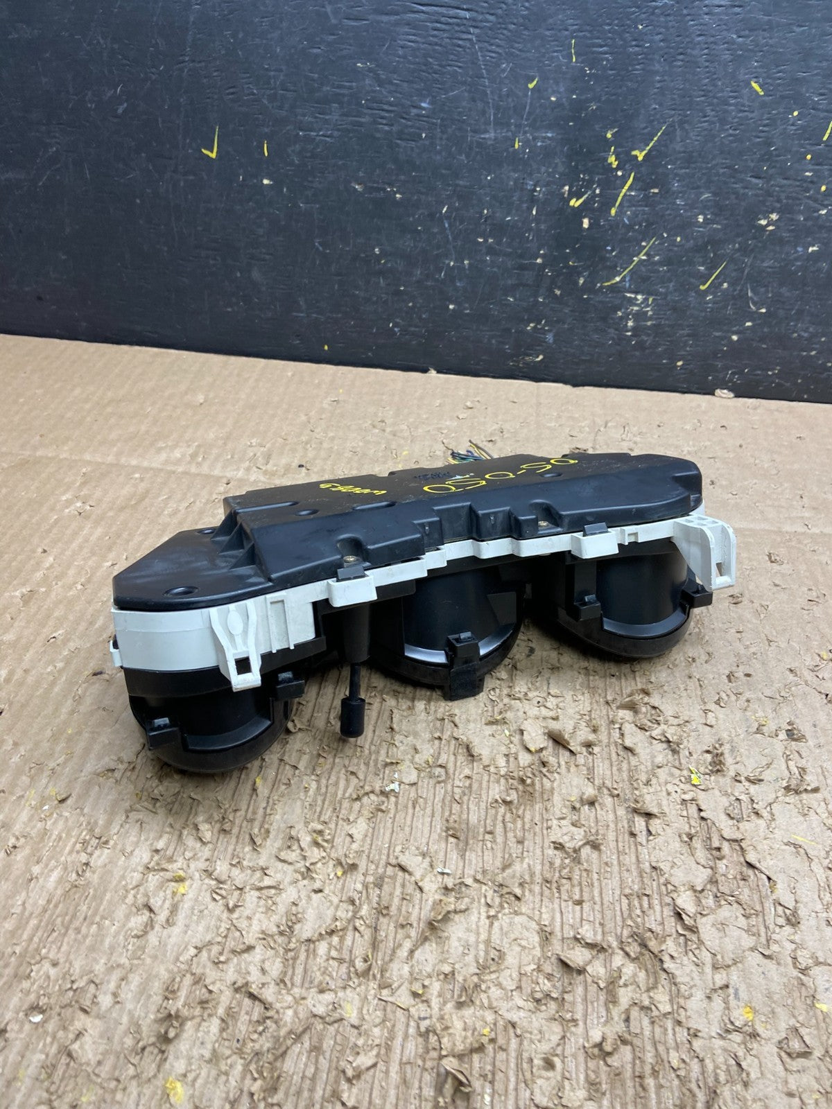 2003  Pontiac Vibe Speedometer Instrument Cluster Gauges Oem W0085 DG5