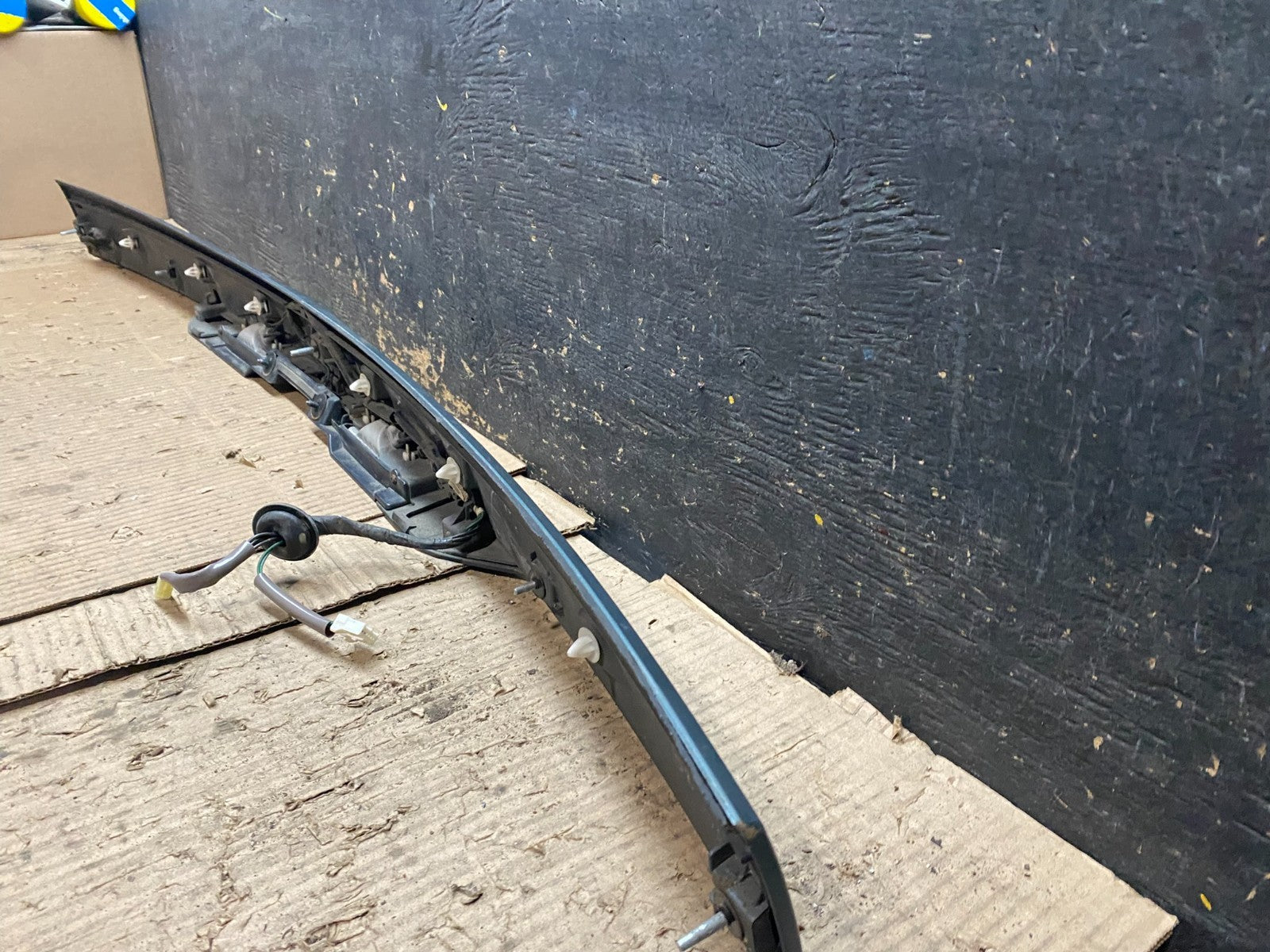 2009 - 2013 Subaru Forester  Liftgate Tailgate Trunk Trim Molding W6101 DG7