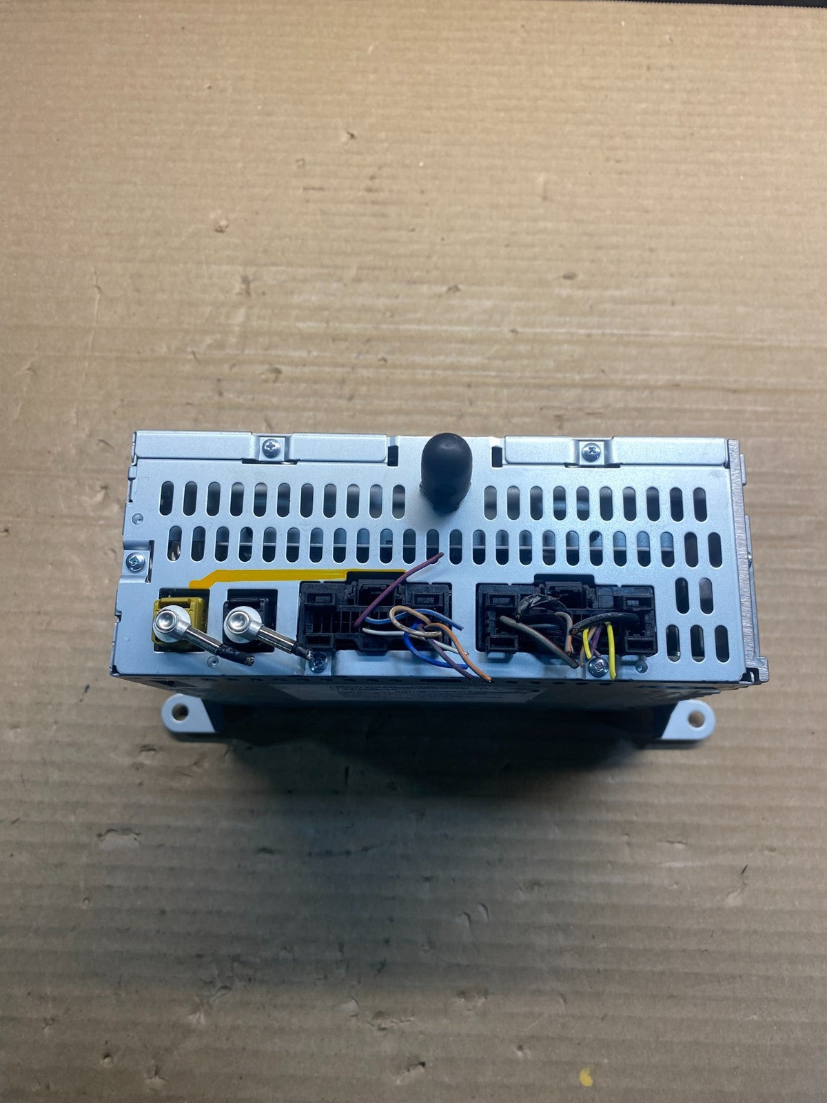 2013 to 2014 Ford Edge AM/FM Radio Reciever AF3865 DW5