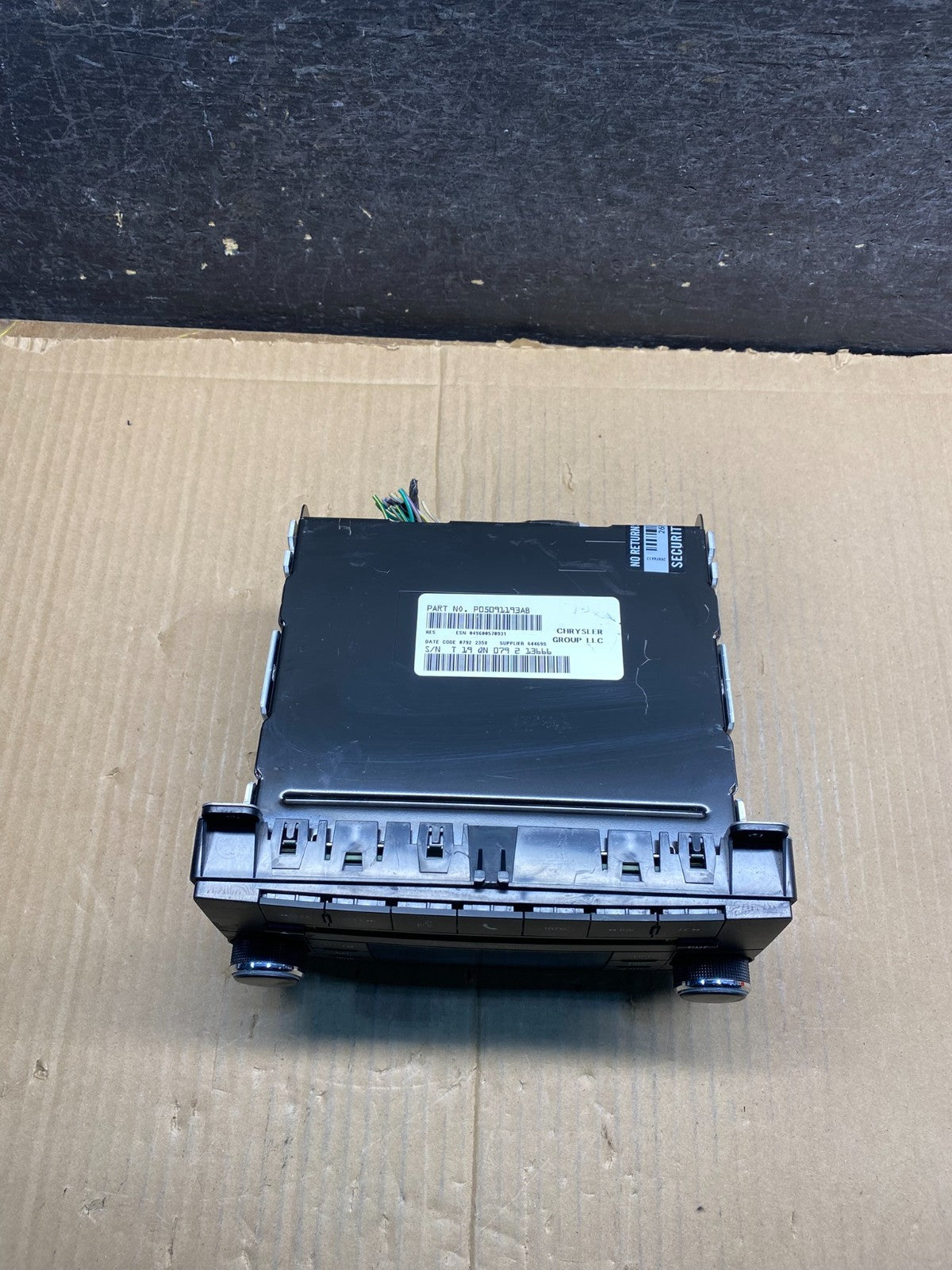2011-2017 Chrysler Dodge Jeep Ram Radio CD MP3 AUX Receiver AI0223 DG3