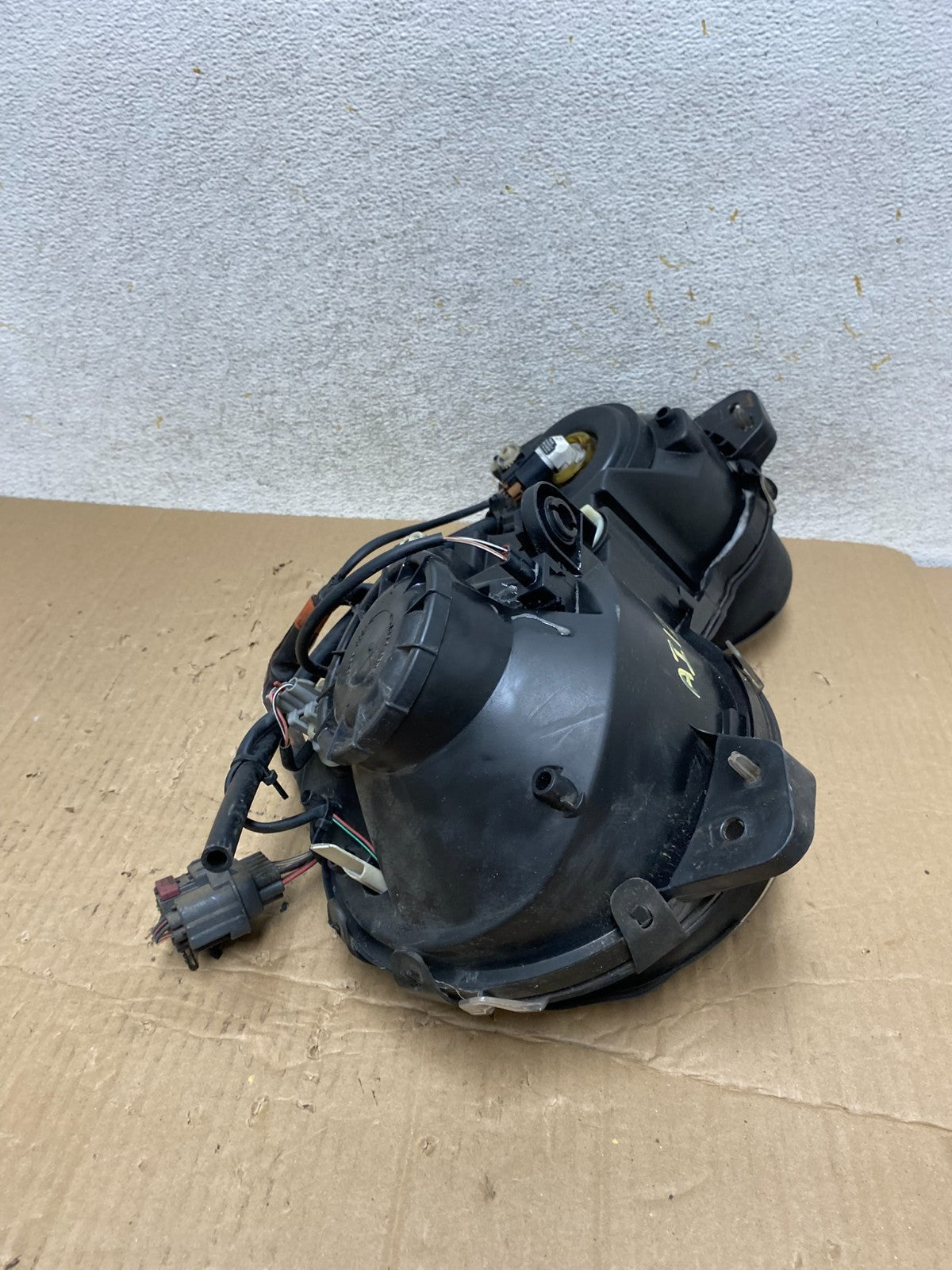 2000 to 2002 Jaguar S-Type Left Driver LH Side Halogen Headlight AI1241 DW8
