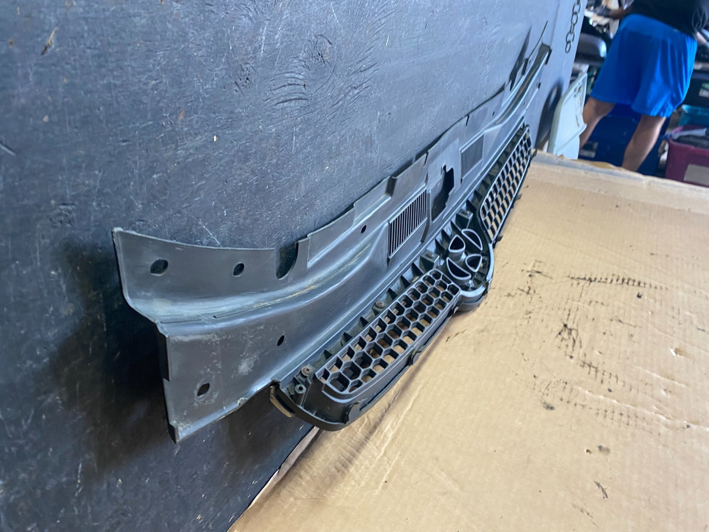 2009-2012 Hyundai Elantra Touring Wagon Front Upper Grill Grille S0389 DG8
