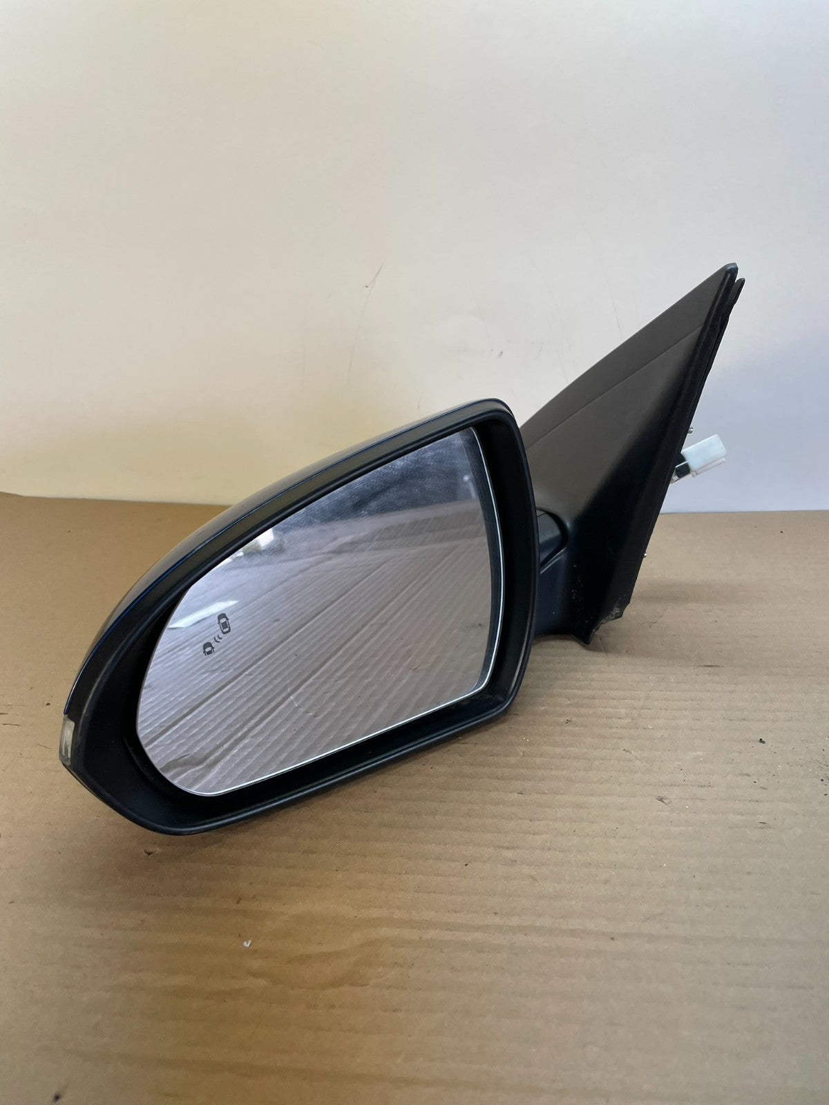 2017-2020 Hyundai Elantra Left Driver Turn Signal View Door Mirror ah8674 DG2