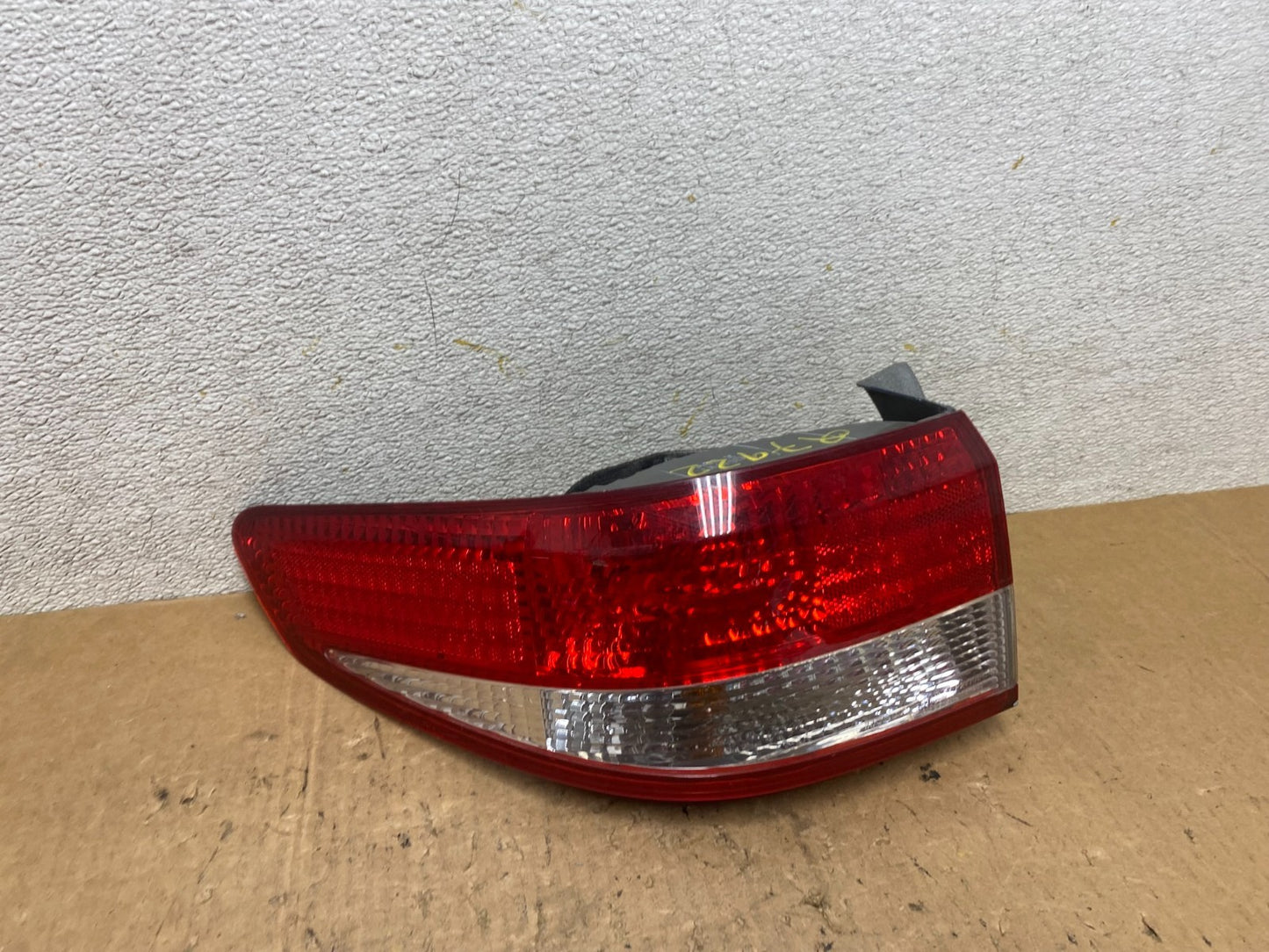 2003 to 2004 Honda Accord Sedan Left Driver Lh Side Tail light Q7922 DW0