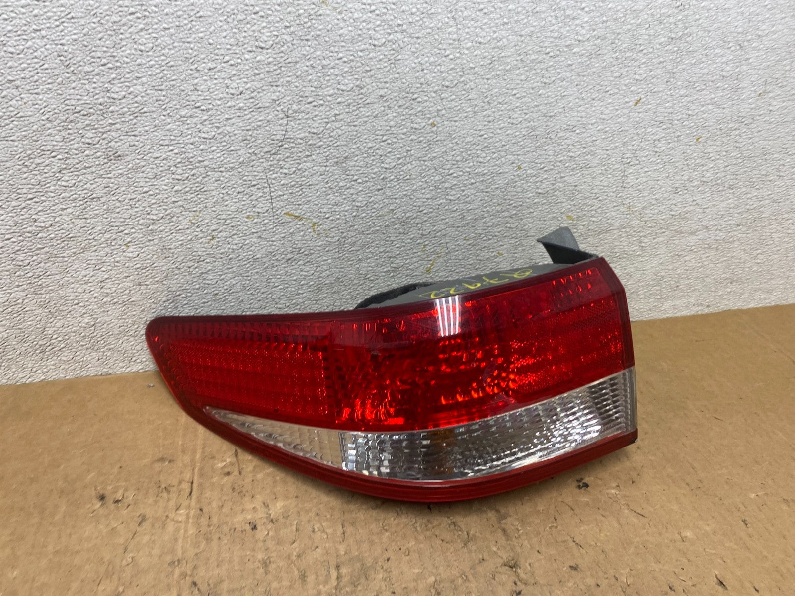 2003 to 2004 Honda Accord Sedan Left Driver Lh Side Tail light Q7922 DW0