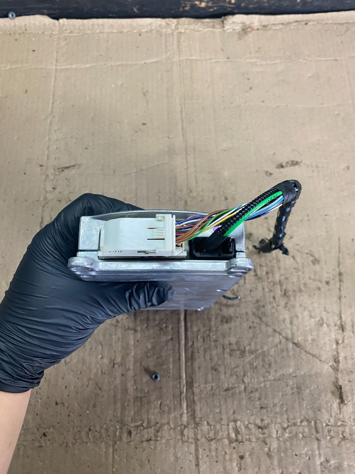 2007 to 2011 Bmw Bluetooth  Control Module Computer Telematics OEM P0813 DG2
