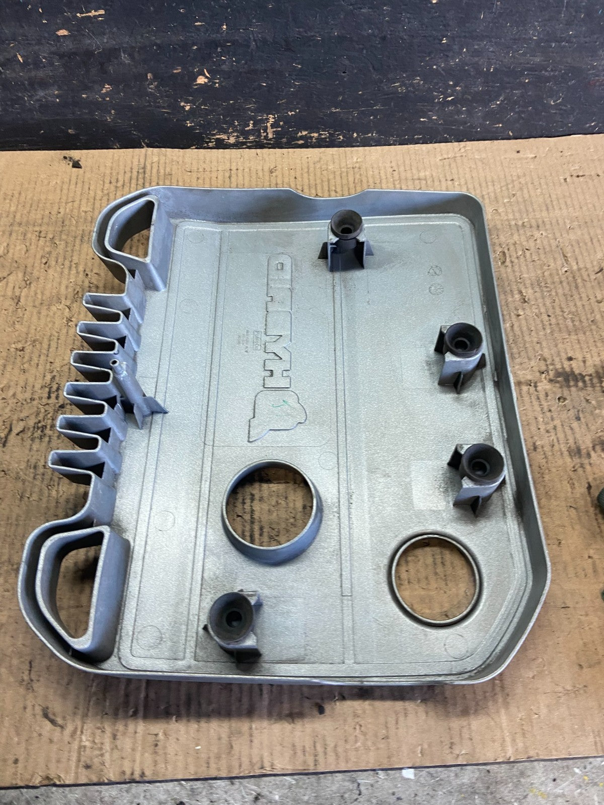 2009 to 2012 Ford Escape Engine Cover 9m6e-6a949-adw R7127 DG7
